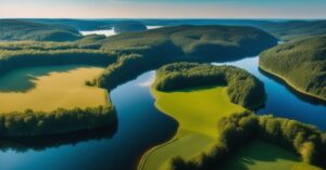 Suwałki atrakcje: Odkryj perły Suwalszczyzny i okolicy